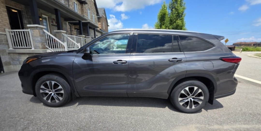 Grey 2022 Highlander XLE cabin view
